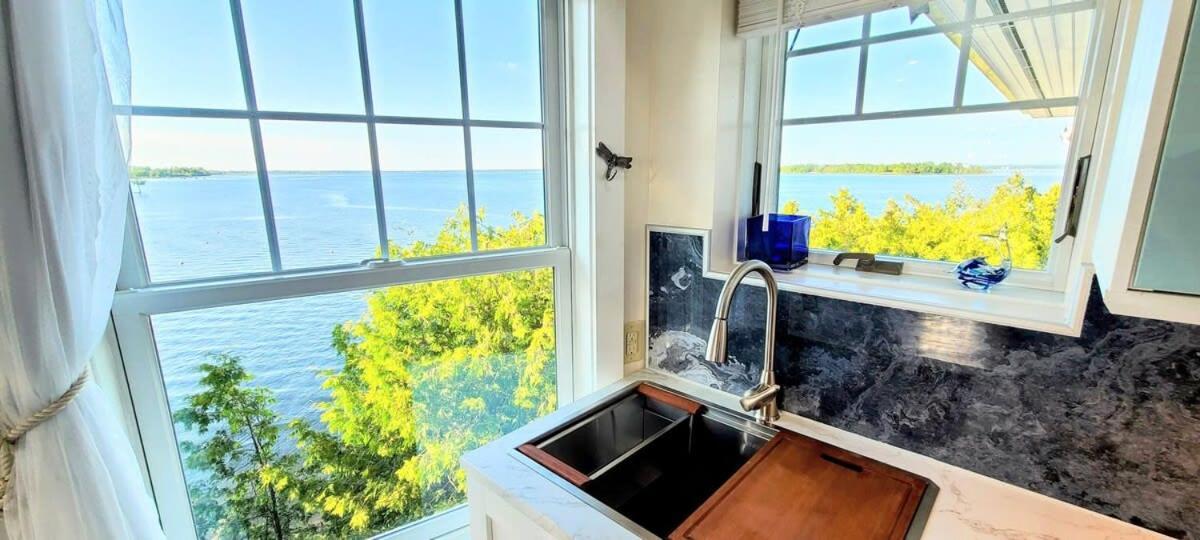 Loza House Coastal Design Unit With Lake & Mountain Views Plattsburgh Esterno foto